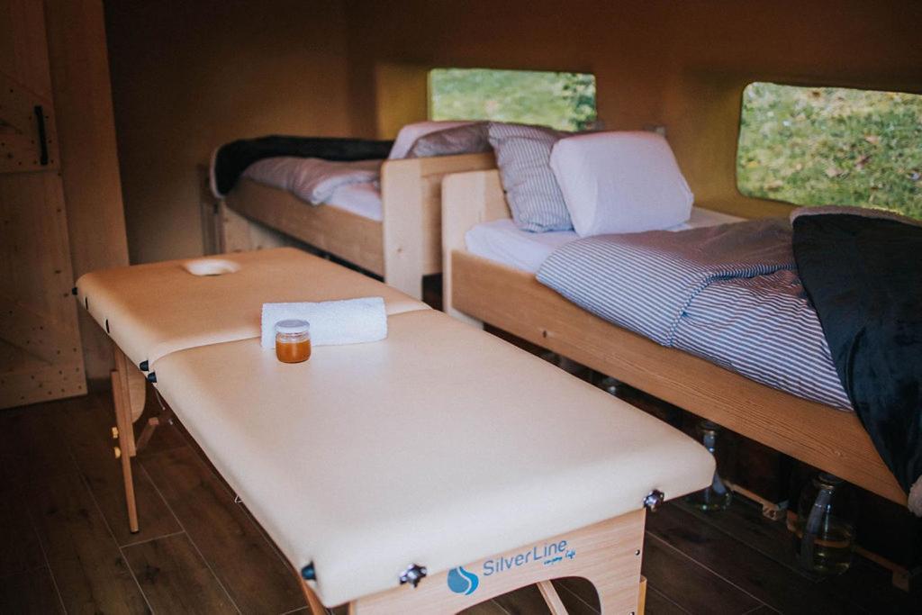 Apartament Sleeping With Bees - Tourist Farm Muha Grosuplje Zewnętrze zdjęcie